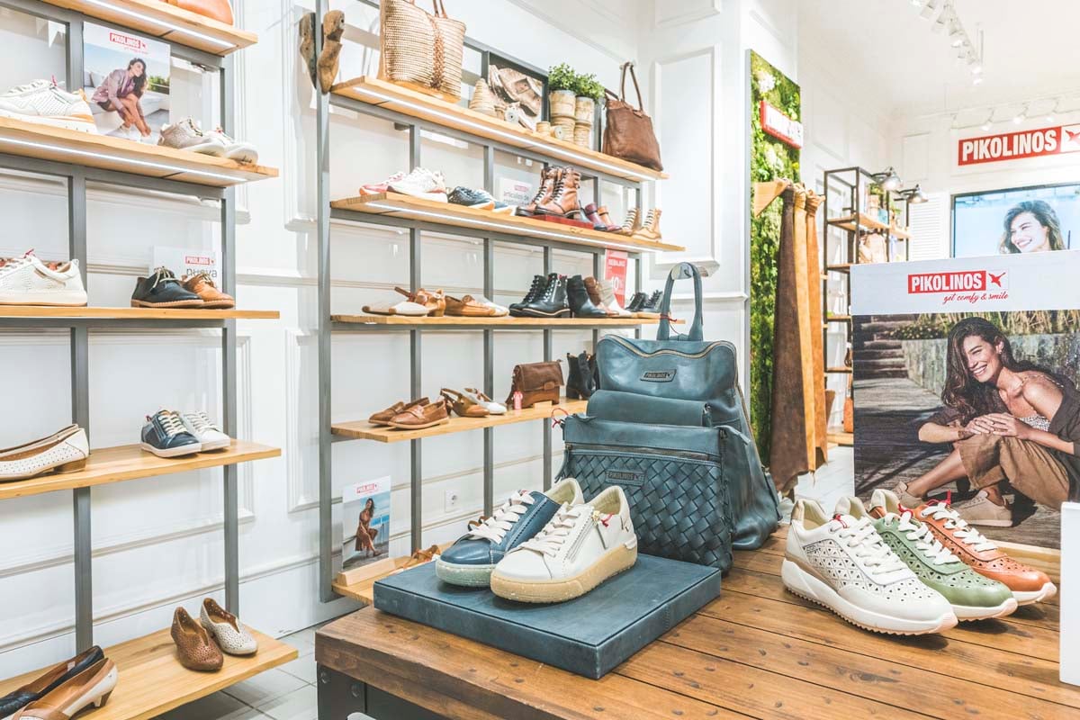 Image of the interior of the Pikolinos Valencia store